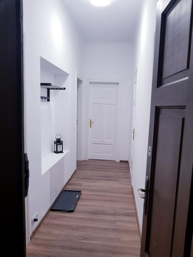 Guest Room Rowna Келце Екстериор снимка