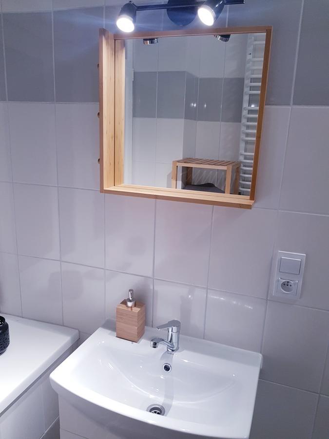 Guest Room Rowna Келце Екстериор снимка