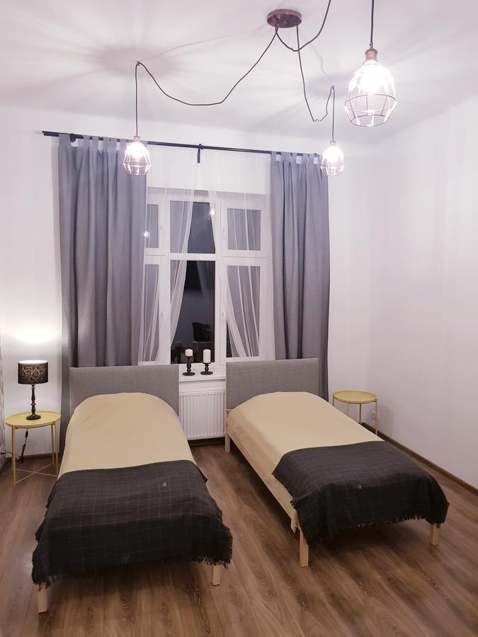 Guest Room Rowna Келце Екстериор снимка