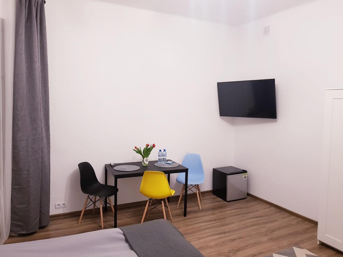 Guest Room Rowna Келце Екстериор снимка